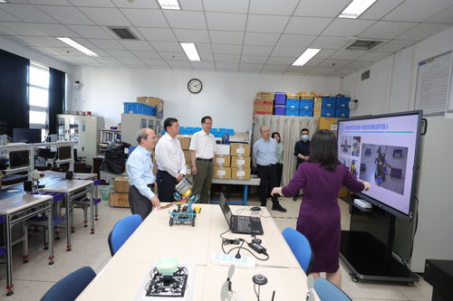 校長邱勇調(diào)研工業(yè)工程系